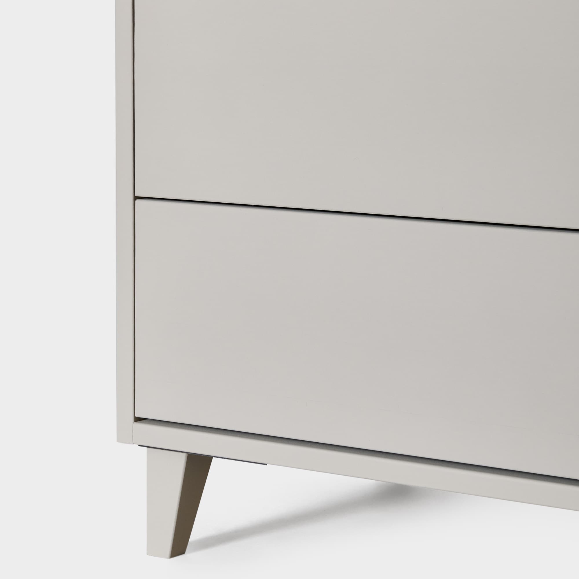 Massiv chest of 4 drawers H4/M1