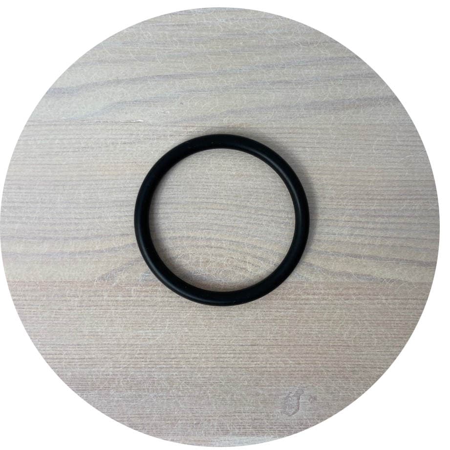 Rubber ring for wooden wheels